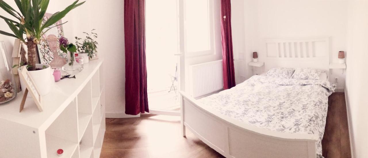Lola’s apartament close to city center Bucarest Exterior foto