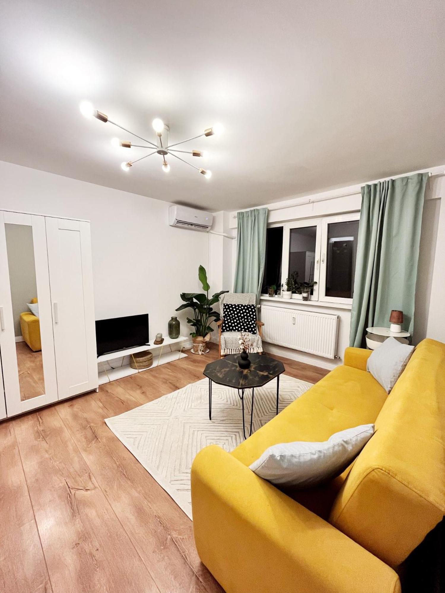 Lola’s apartament close to city center Bucarest Exterior foto